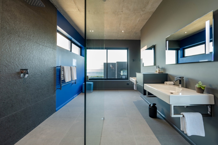 4 Bedroom Property for Sale in Keurbooms Western Cape